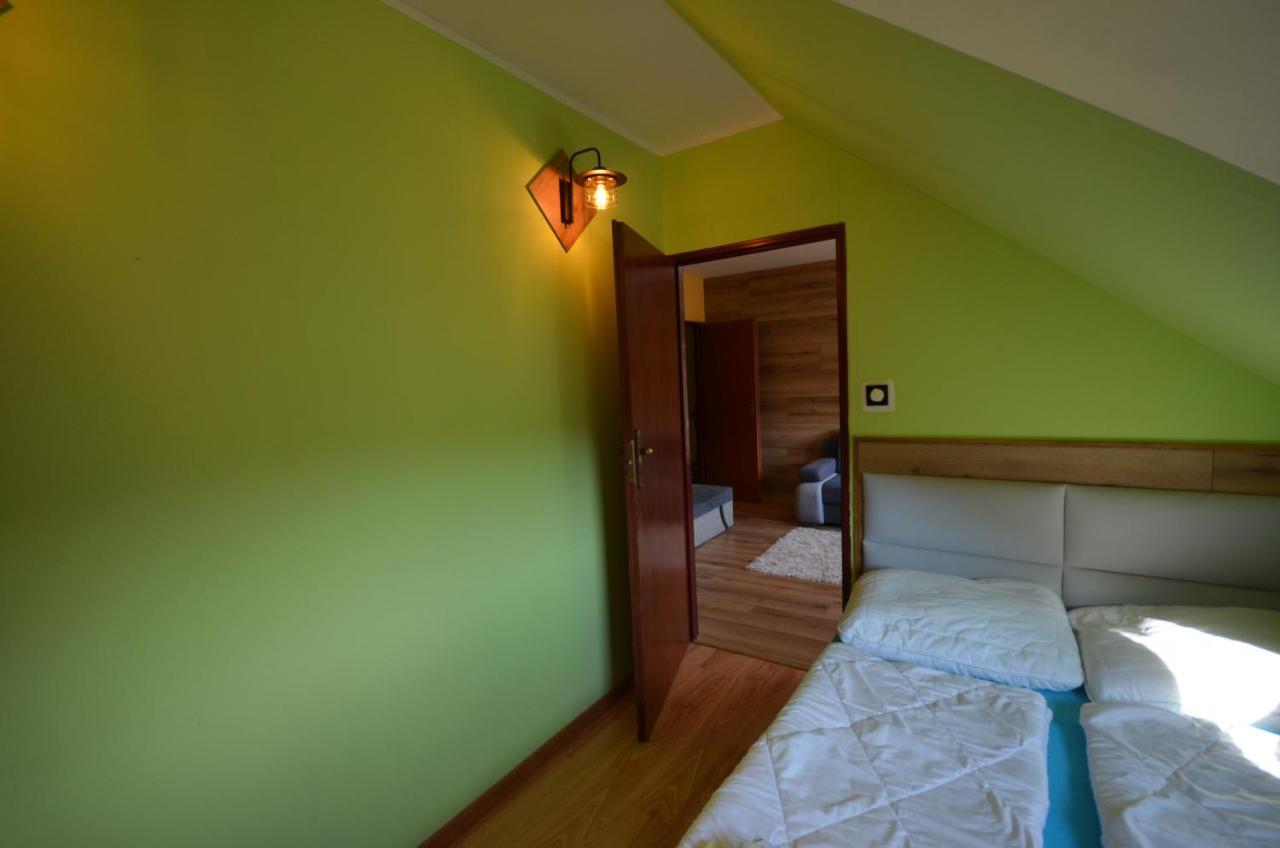 Apartment Pod Modrzewiem Mieszkania Wakacyjne *