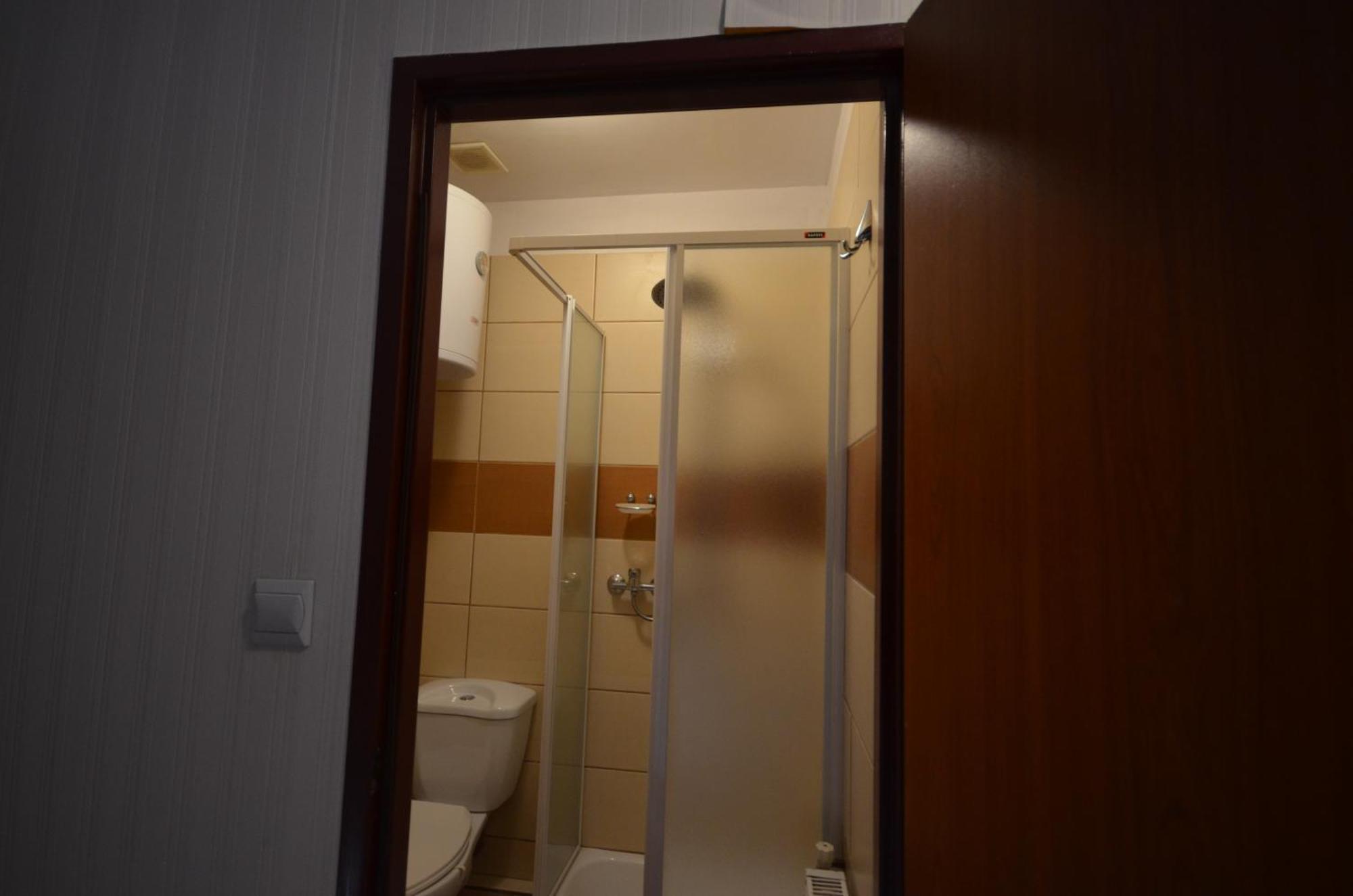 Apartment Pod Modrzewiem Mieszkania Wakacyjne *